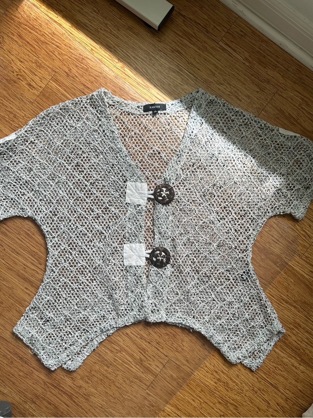 Kaktus Open-Weave Short Cardigan in White